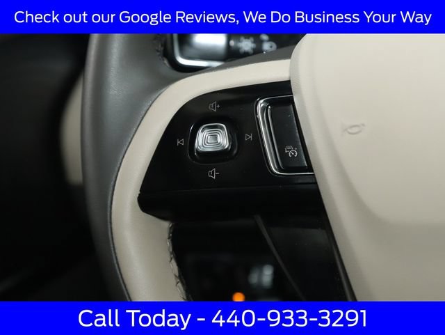 Used 2023 Lincoln Corsair AWD image 25