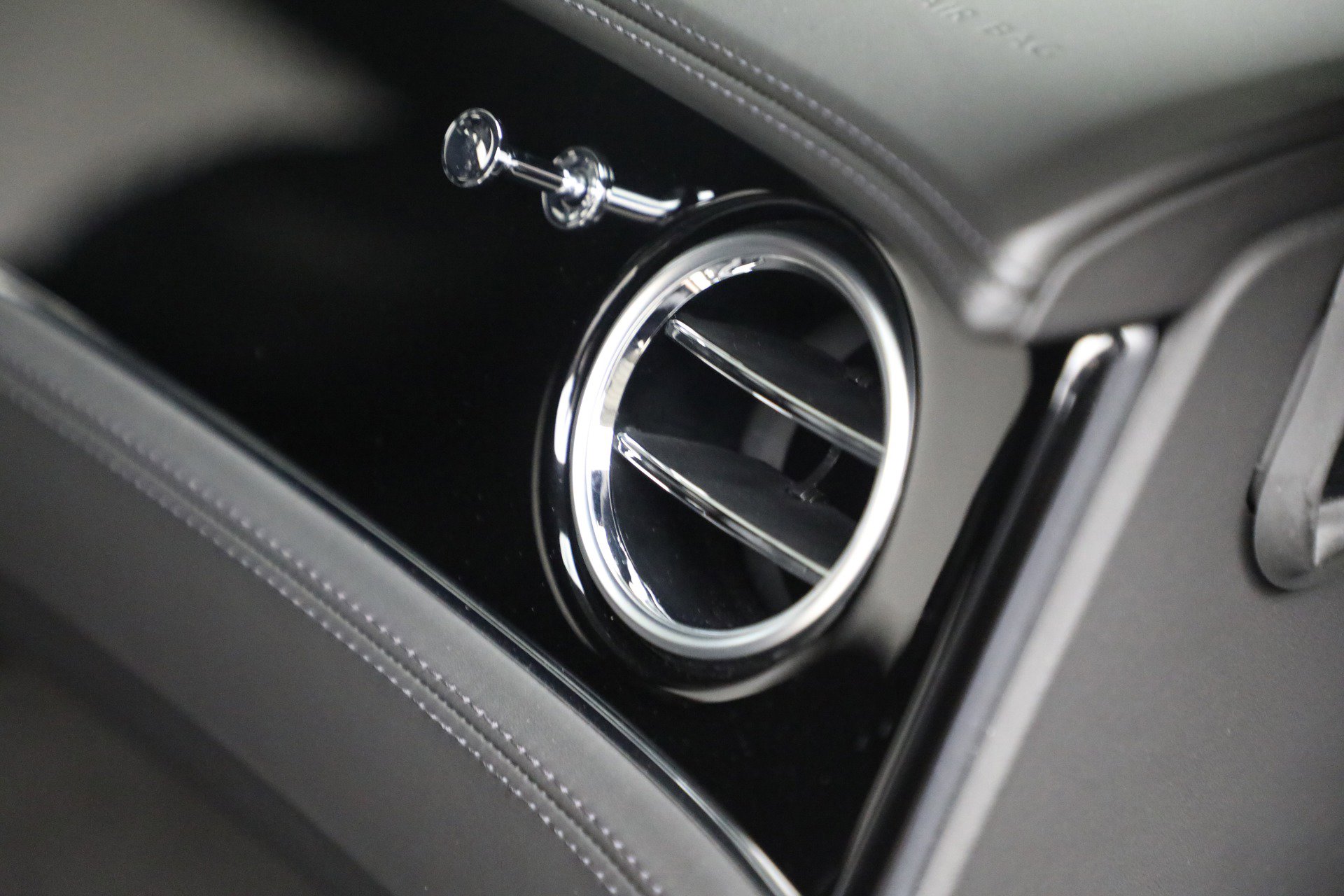 Certified 2022 Bentley Continental GT image 33