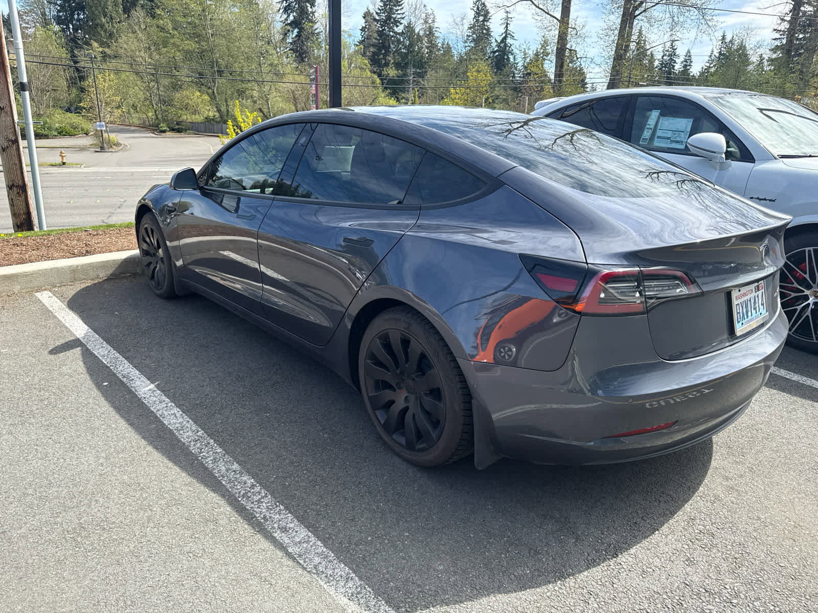 Used 2021 Tesla Model 3 Long Range AWD/4WD image 2