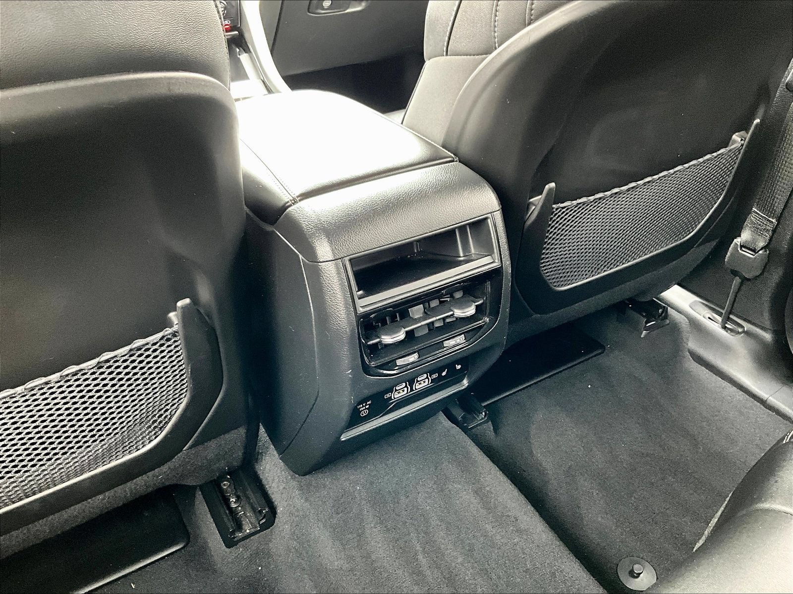 Used 2023 Jeep Grand Cherokee Limited AWD/4WD image 13