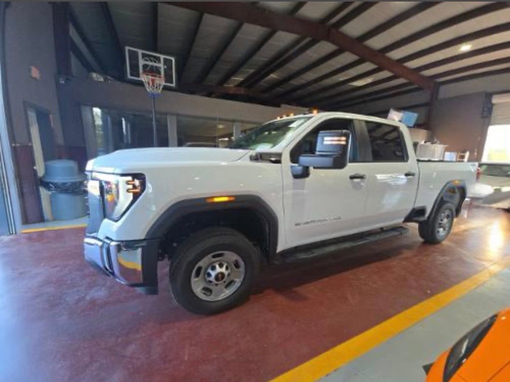 Used 2024 GMC Sierra 2500 Pro image 1