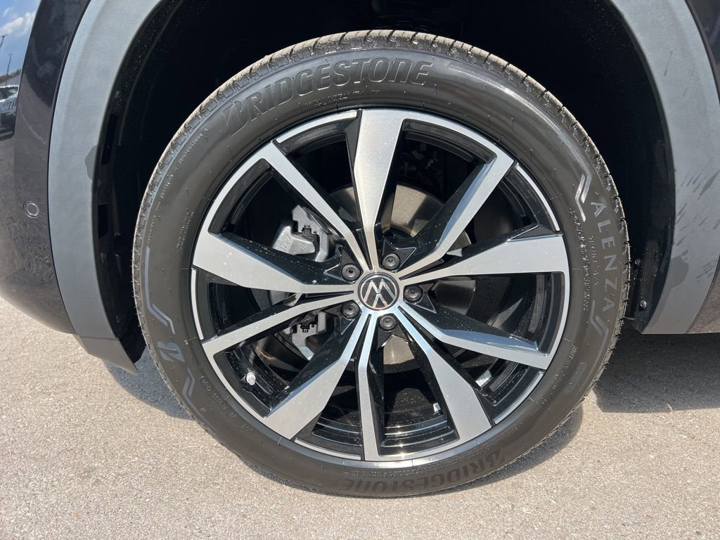 New 2026 Volkswagen Atlas SEL Premium R-Line image 7