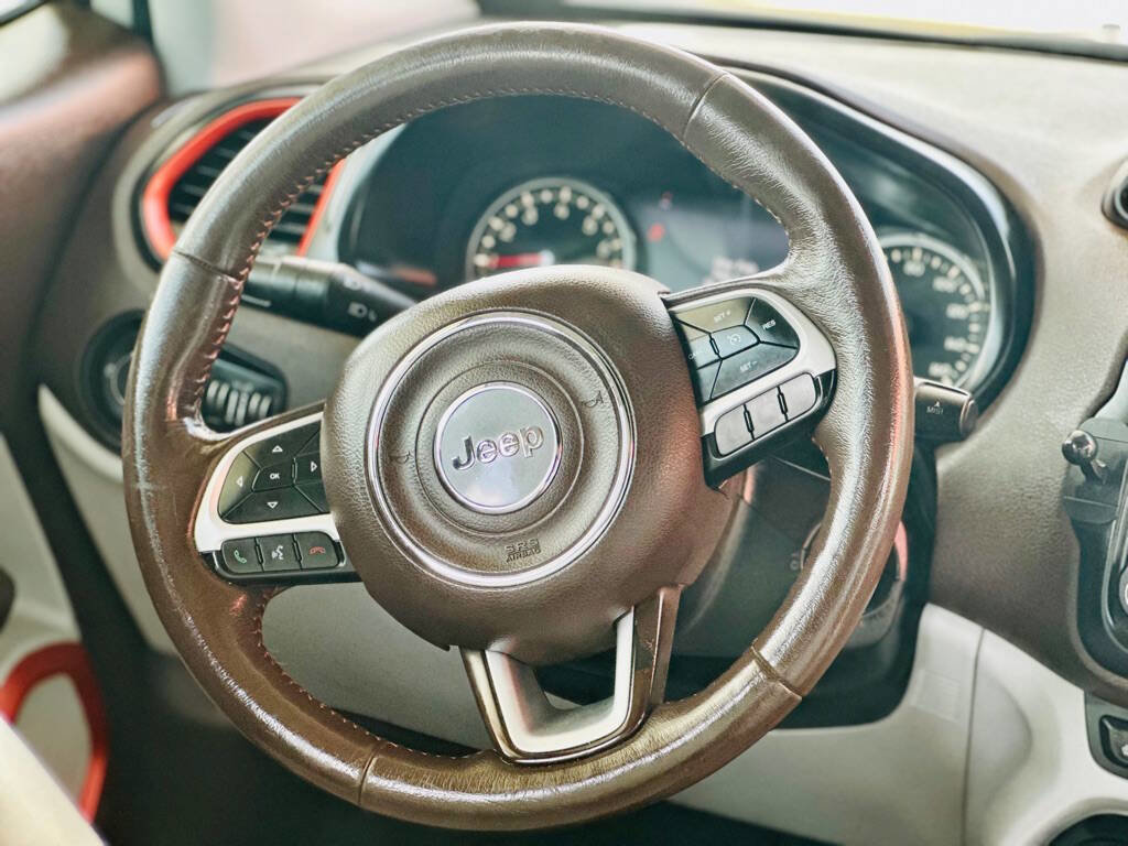 Used 2017 Jeep Renegade Limited image 15