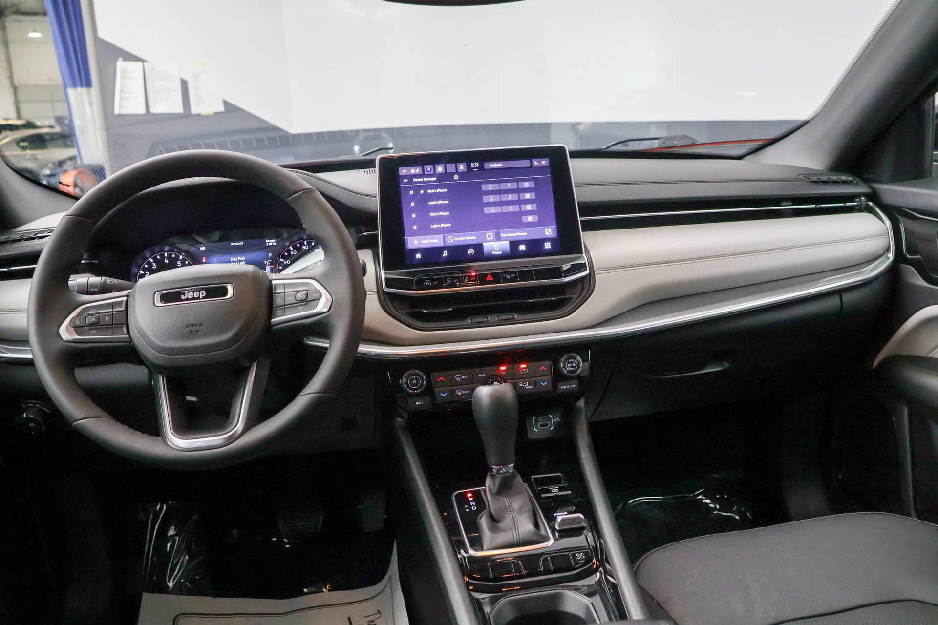 Used 2023 Jeep Compass Limited AWD/4WD image 24