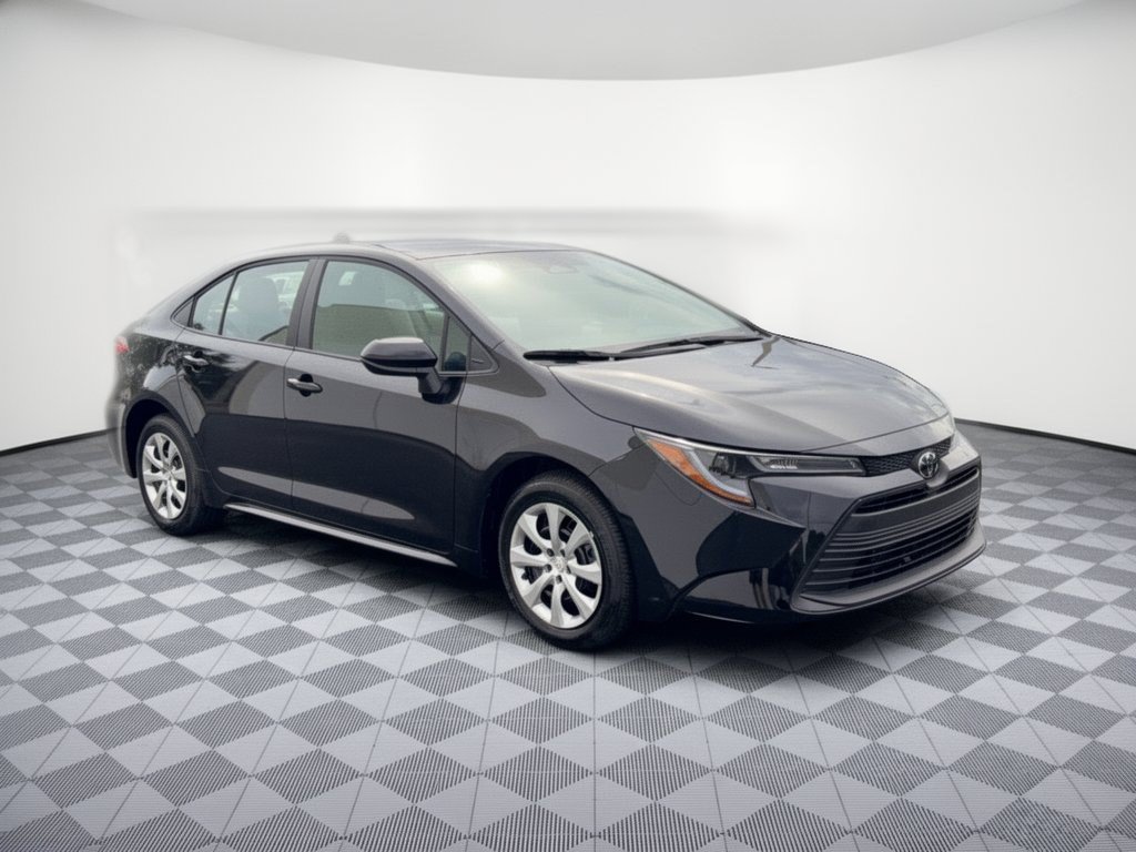 Used 2026 Toyota Corolla LE FWD image 7