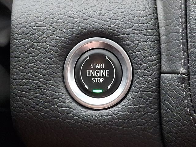 Used 2022 GMC Yukon XL Denali AWD/4WD image 26