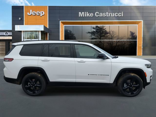 New 2025 Jeep Grand Cherokee L Limited w/ Black Appearance Package image 3