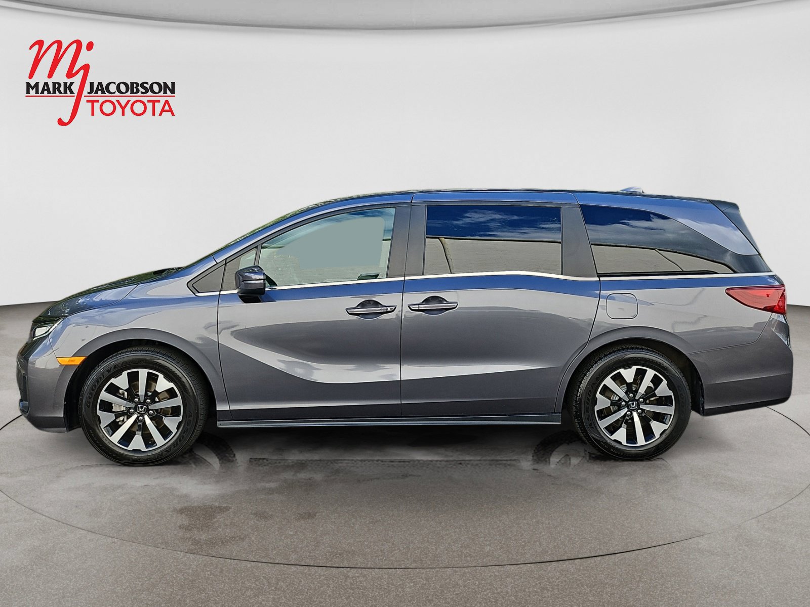 Used 2025 Honda Odyssey EX-L image 15