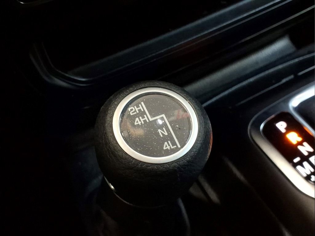 Used 2021 Jeep Gladiator Sport AWD/4WD image 12