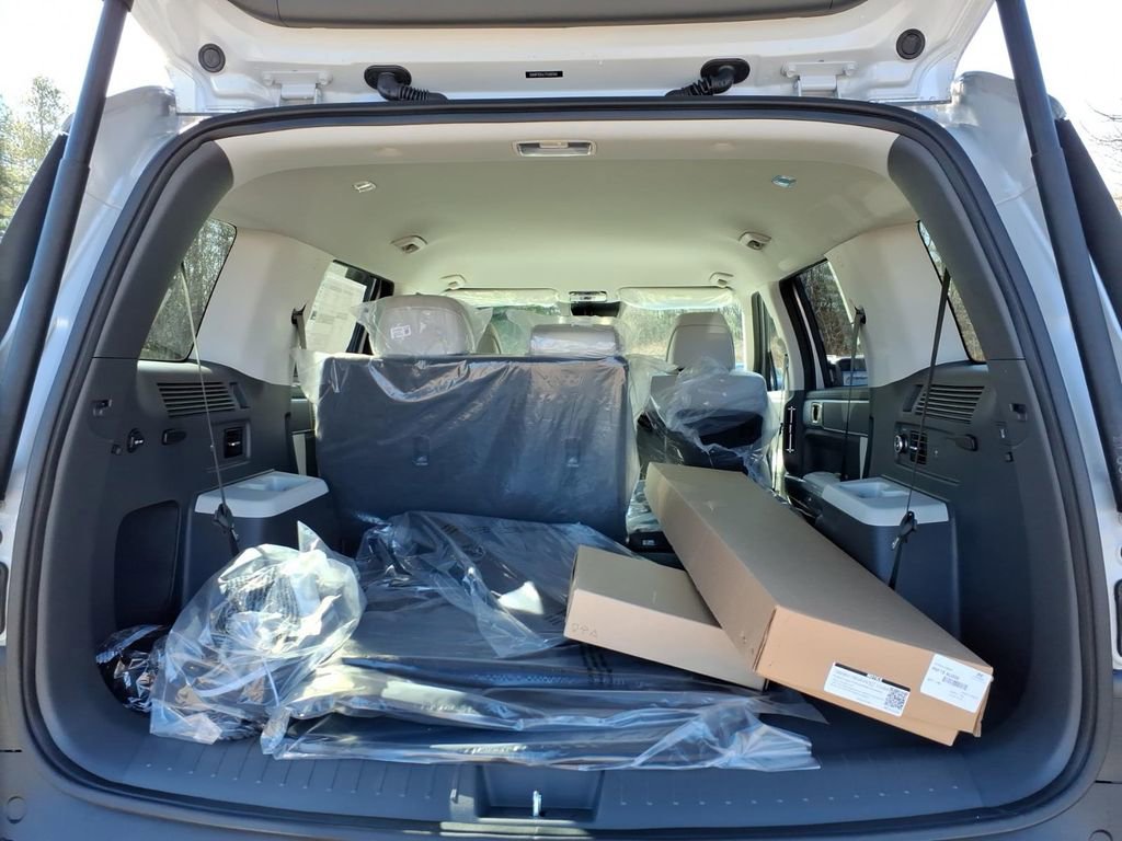 New 2026 Hyundai Santa Fe SEL image 8