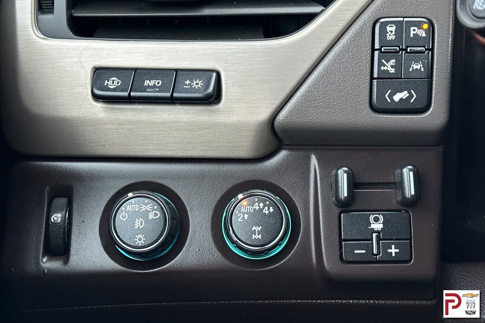 Used 2018 GMC Yukon Denali image 35