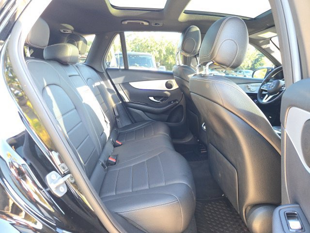 Used 2020 Mercedes-Benz GLC 300 4MATIC image 11