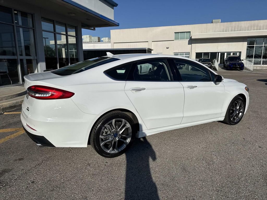 Used 2020 Ford Fusion SEL FWD image 8