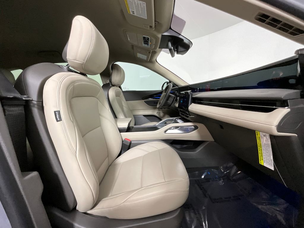 Used 2025 Lincoln Nautilus Premier AWD/4WD image 20