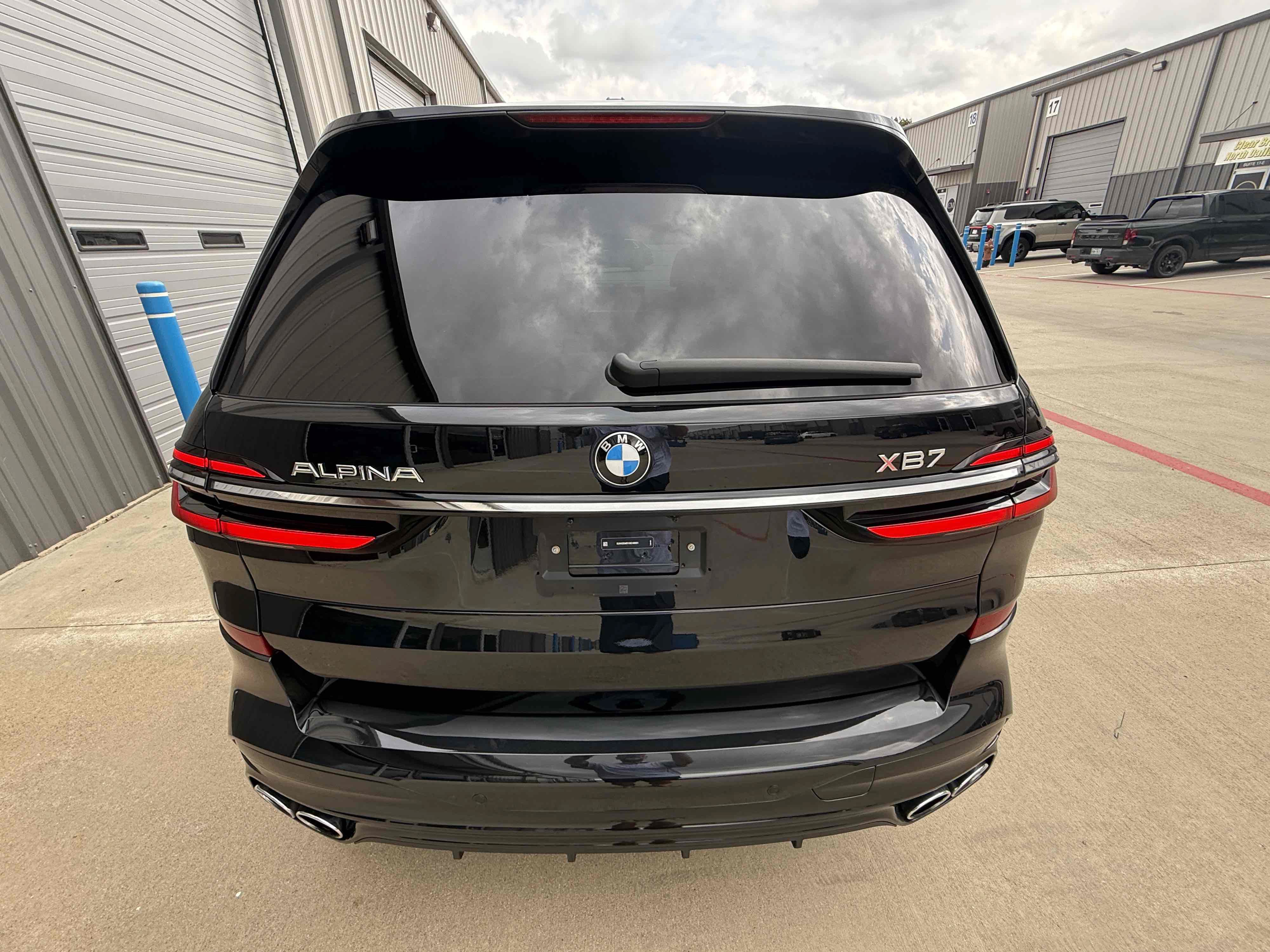 Used 2025 BMW ALPINA XB7 AWD/4WD image 48
