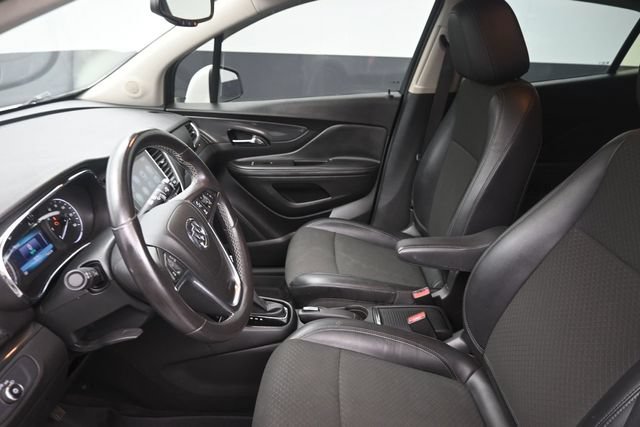 Used 2020 Buick Encore Preferred w/ Safety Package FWD image 16