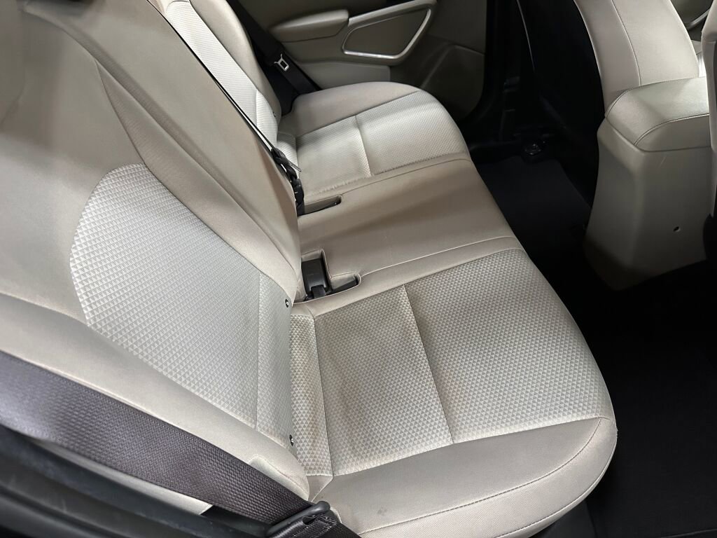 Used 2023 Kia Soul LX image 24