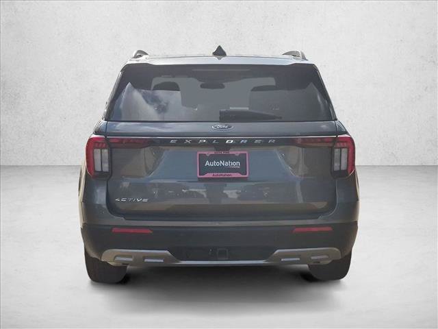 New 2026 Ford Explorer Active RWD image 8