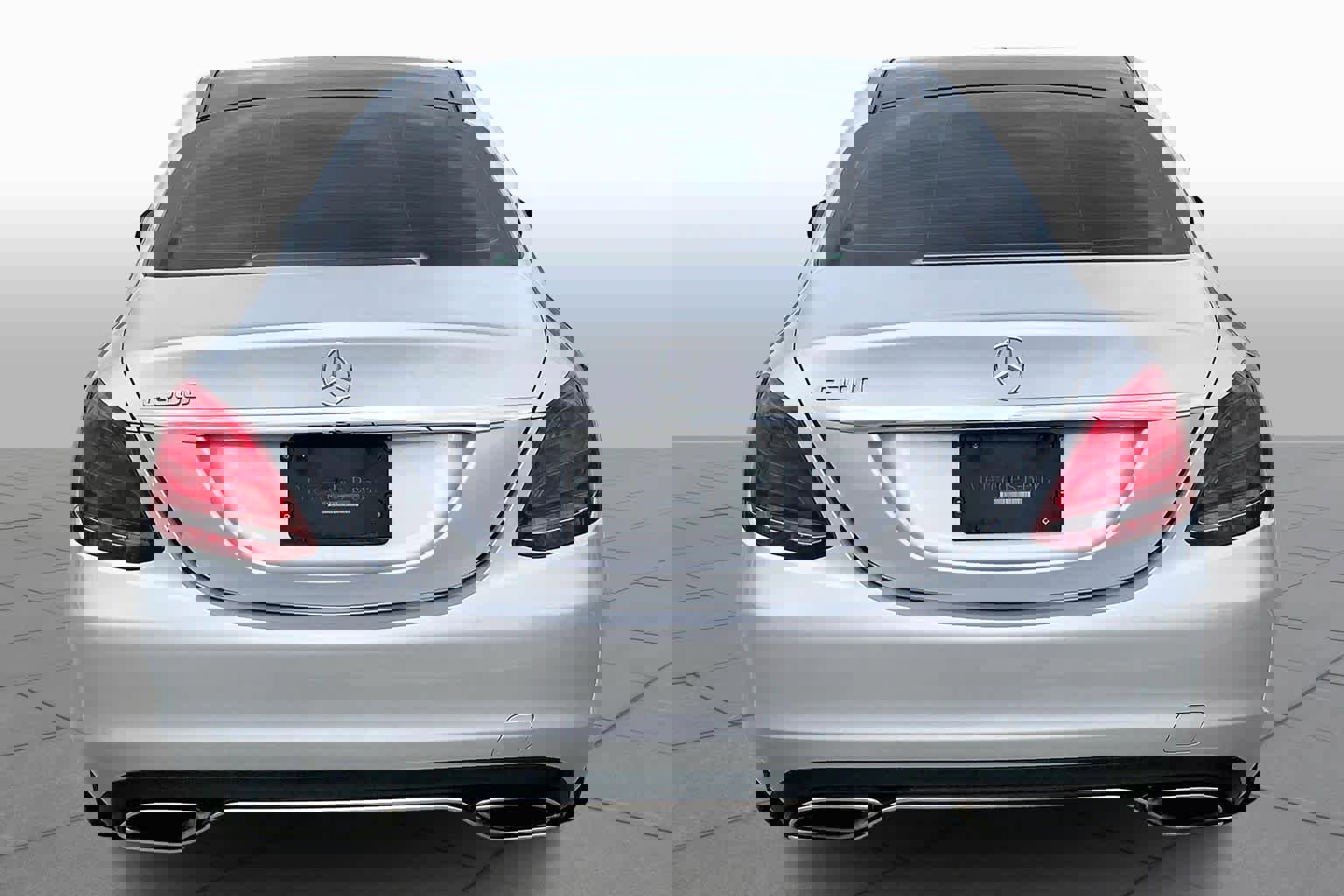 Used 2015 Mercedes-Benz C 300 Sedan image 4