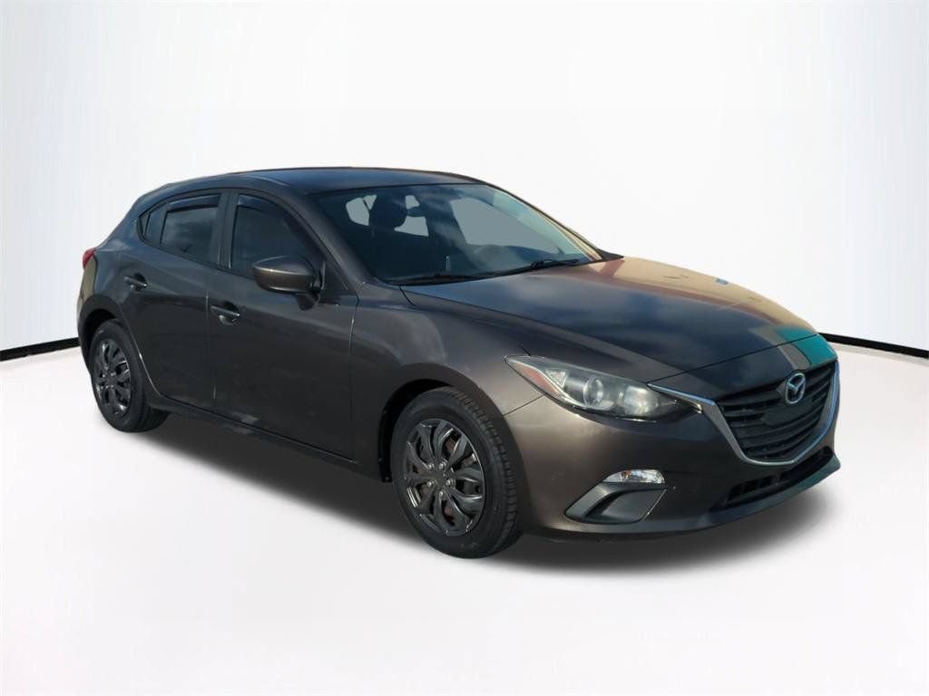 Used 2016 MAZDA MAZDA3 i Sport FWD image 2
