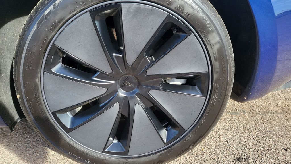 Used 2025 Tesla Model 3 Long Range image 13