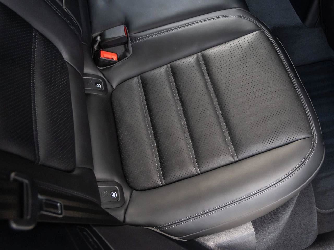 New 2026 Porsche Macan image 91