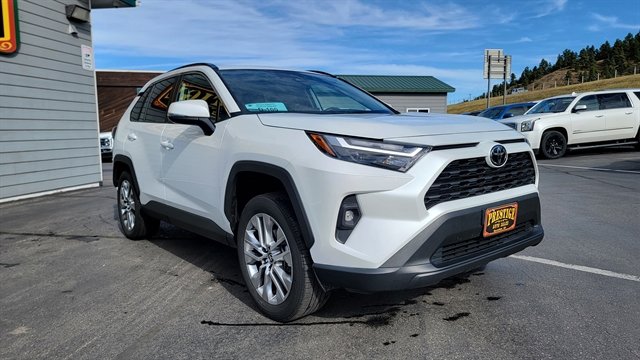 Used 2024 Toyota RAV4 XLE Premium image 3
