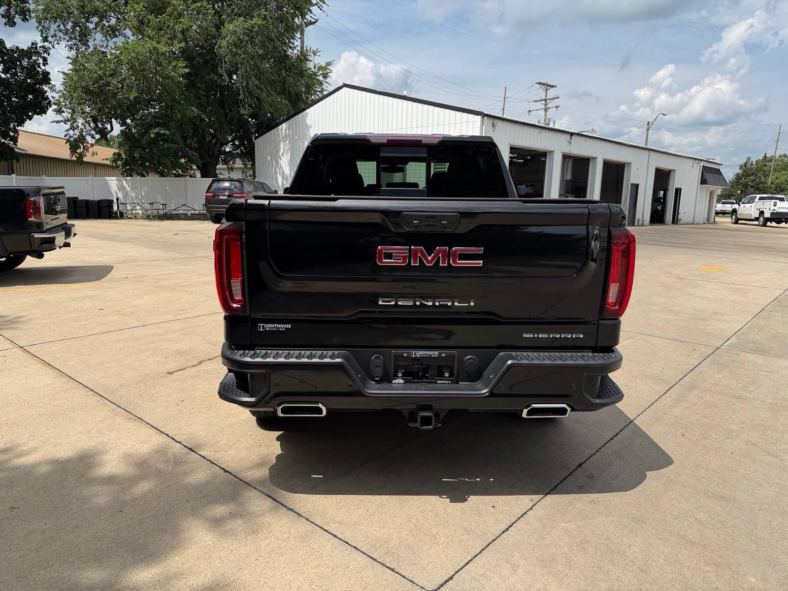 Used 2022 GMC Sierra 1500 Denali w/ Denali Premium Package AWD/4WD image 30