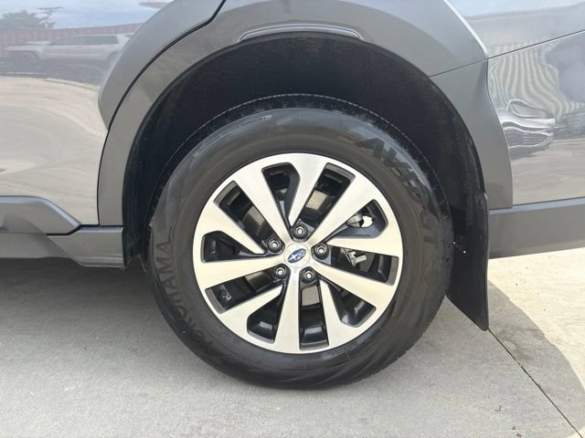 Certified 2025 Subaru Outback Premium w/ Popular Package #1A AWD/4WD image 9