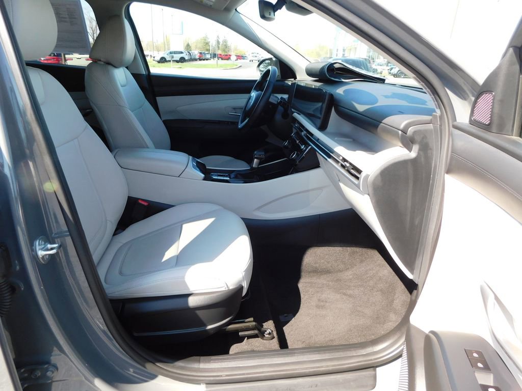 Used 2025 Hyundai Tucson SEL image 18