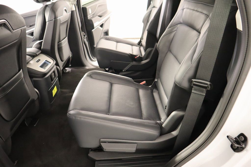 New 2025 Lincoln Navigator Reserve image 12