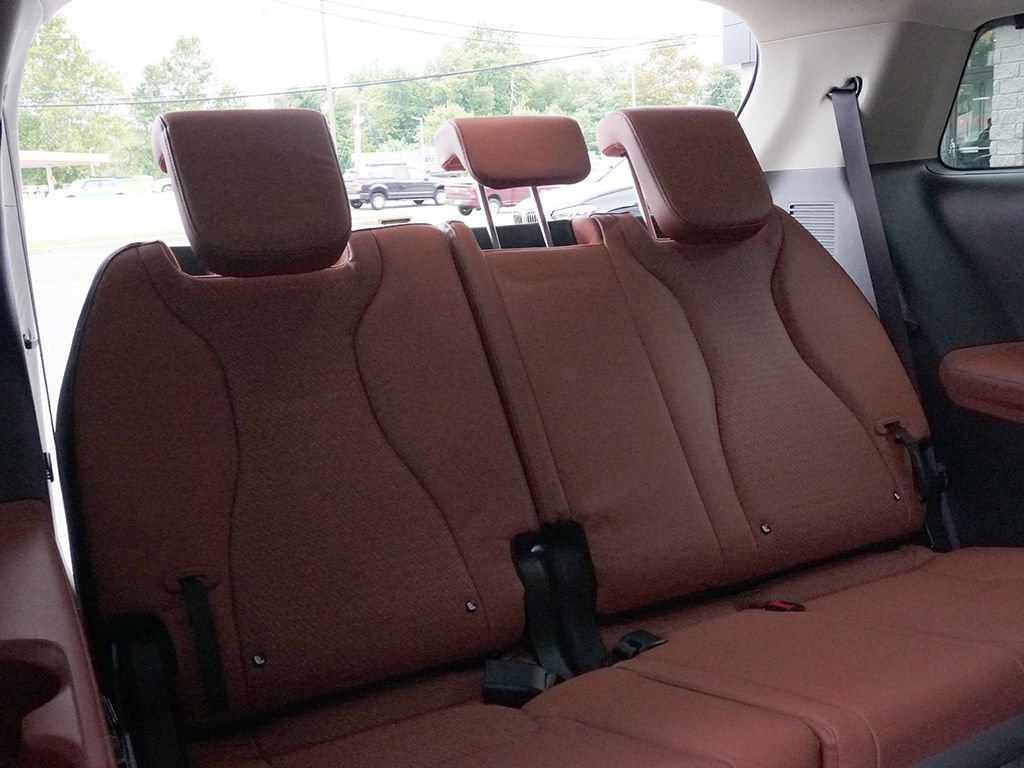 Used 2023 Kia Carnival SX Prestige FWD image 40