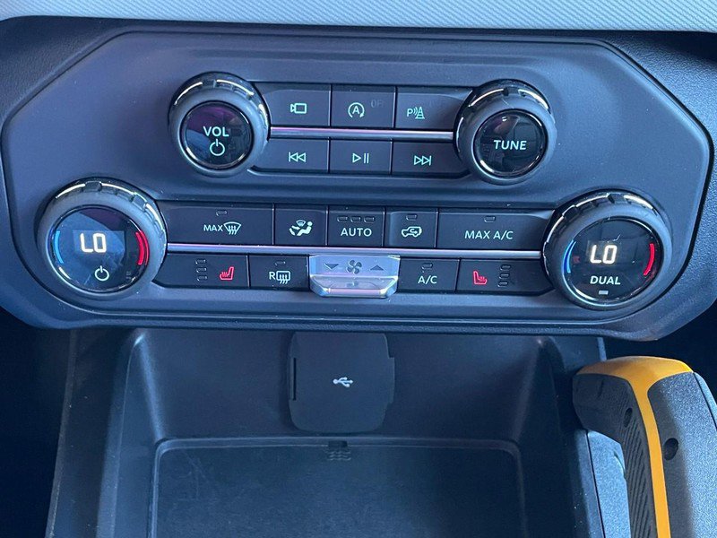 Used 2023 Ford Bronco Badlands image 46