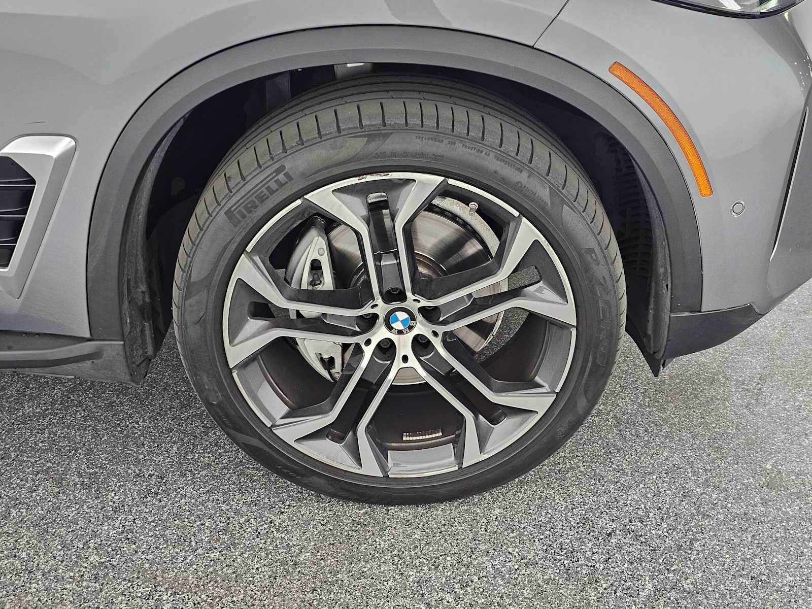 Used 2024 BMW X5 sDrive40i RWD image 9