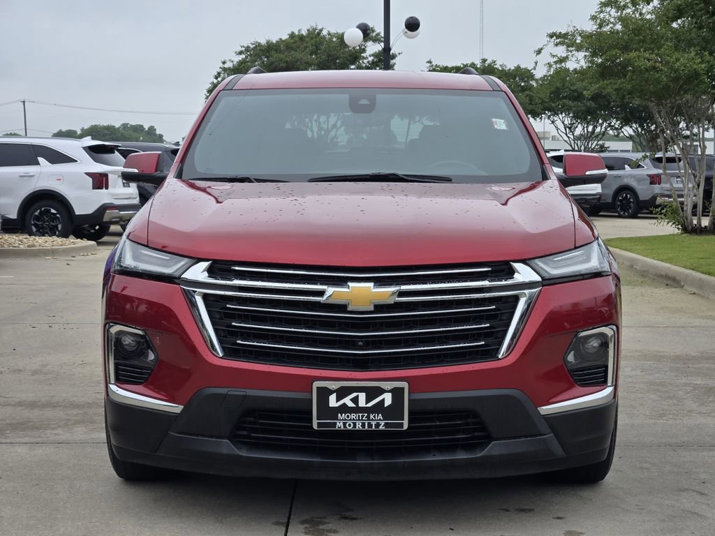 Used 2023 Chevrolet Traverse LT w/ Rear Camera Mirror Package FWD image 9