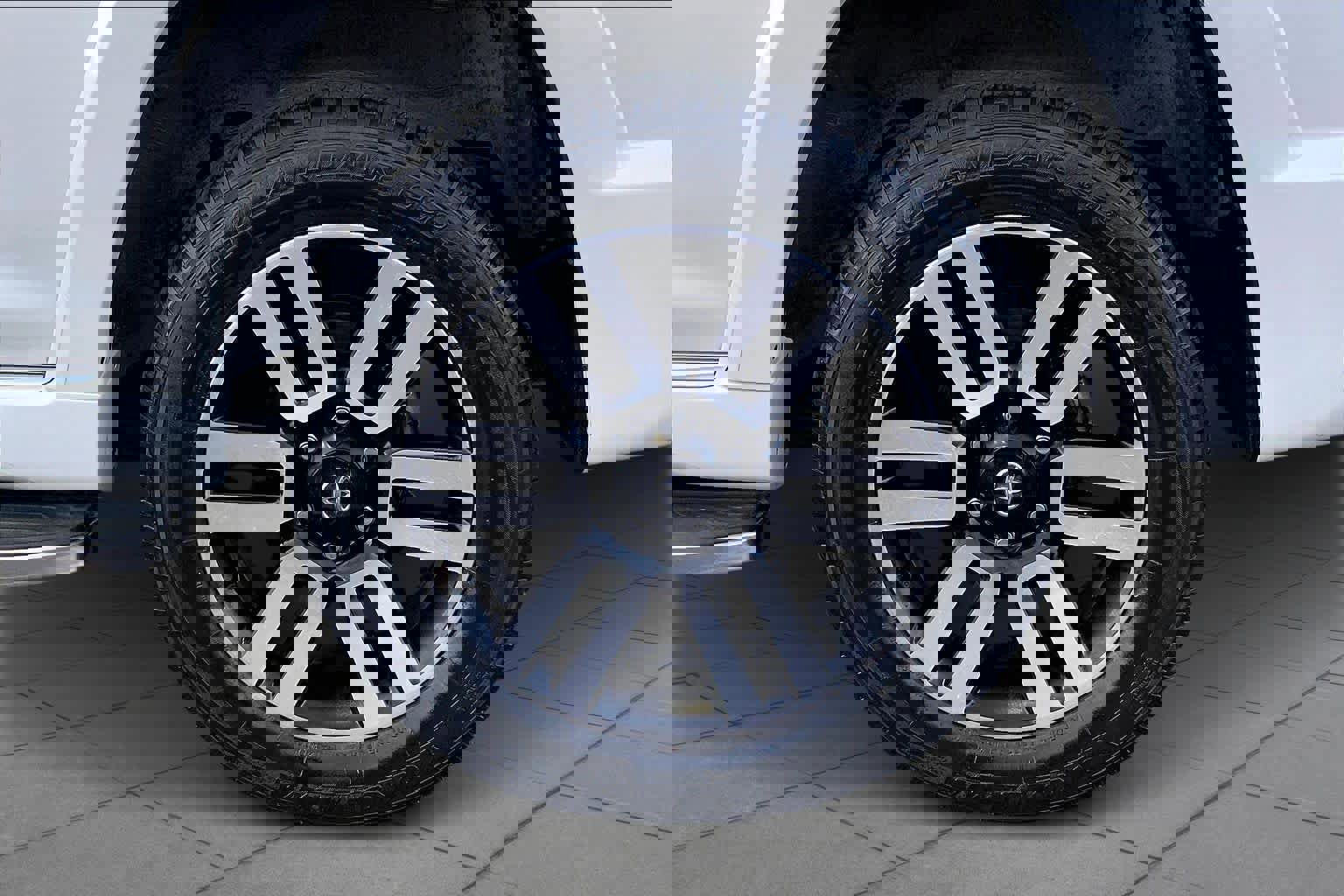 Used 2023 Toyota 4Runner Limited image 11