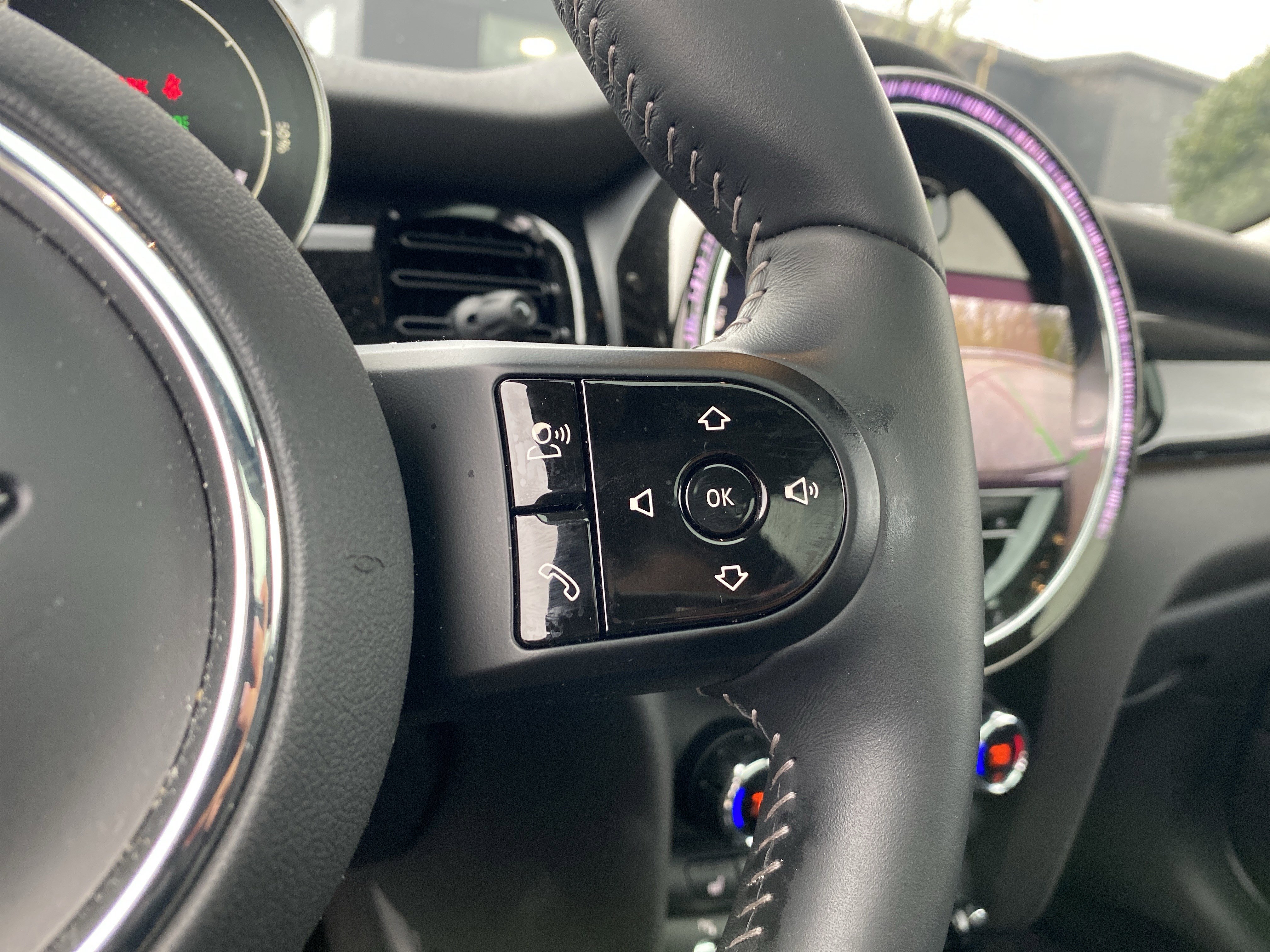 Certified 2024 MINI Cooper SE image 24