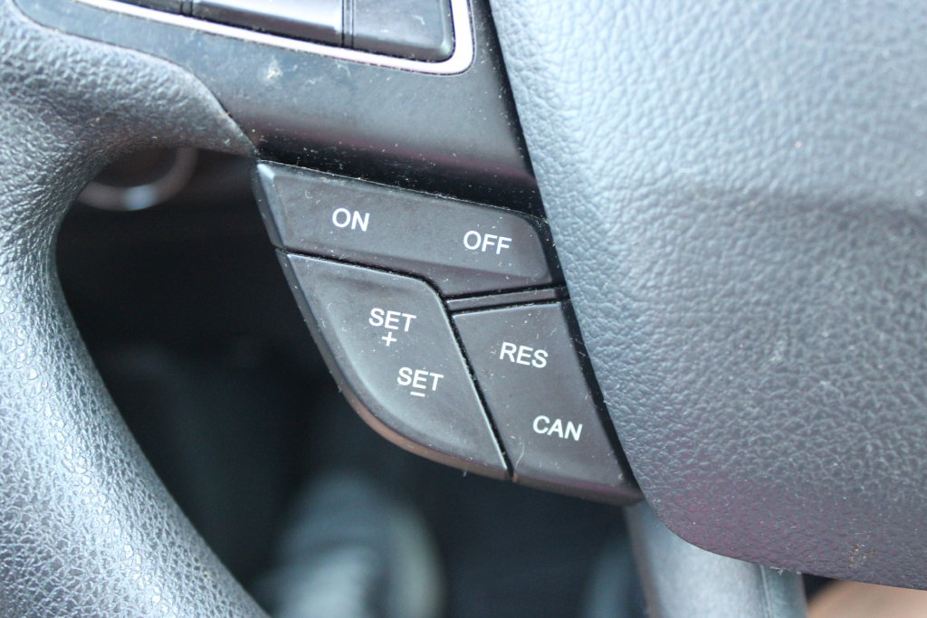 Used 2020 Ford EcoSport S FWD image 33