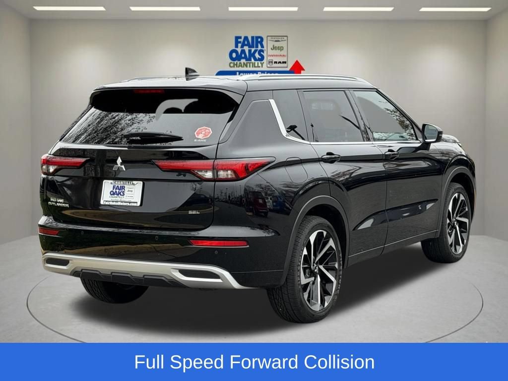 Used 2023 Mitsubishi Outlander SEL AWD/4WD image 7