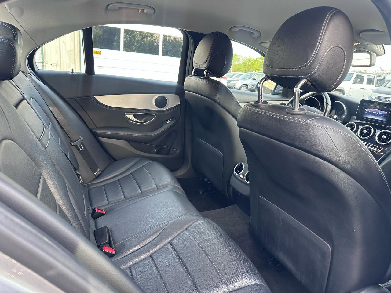 Used 2015 Mercedes-Benz C 300 Sedan image 23