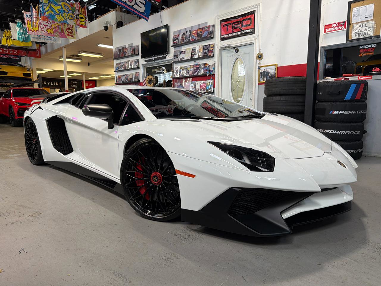 Used 2016 Lamborghini Aventador LP 750-4 Superveloce image 1