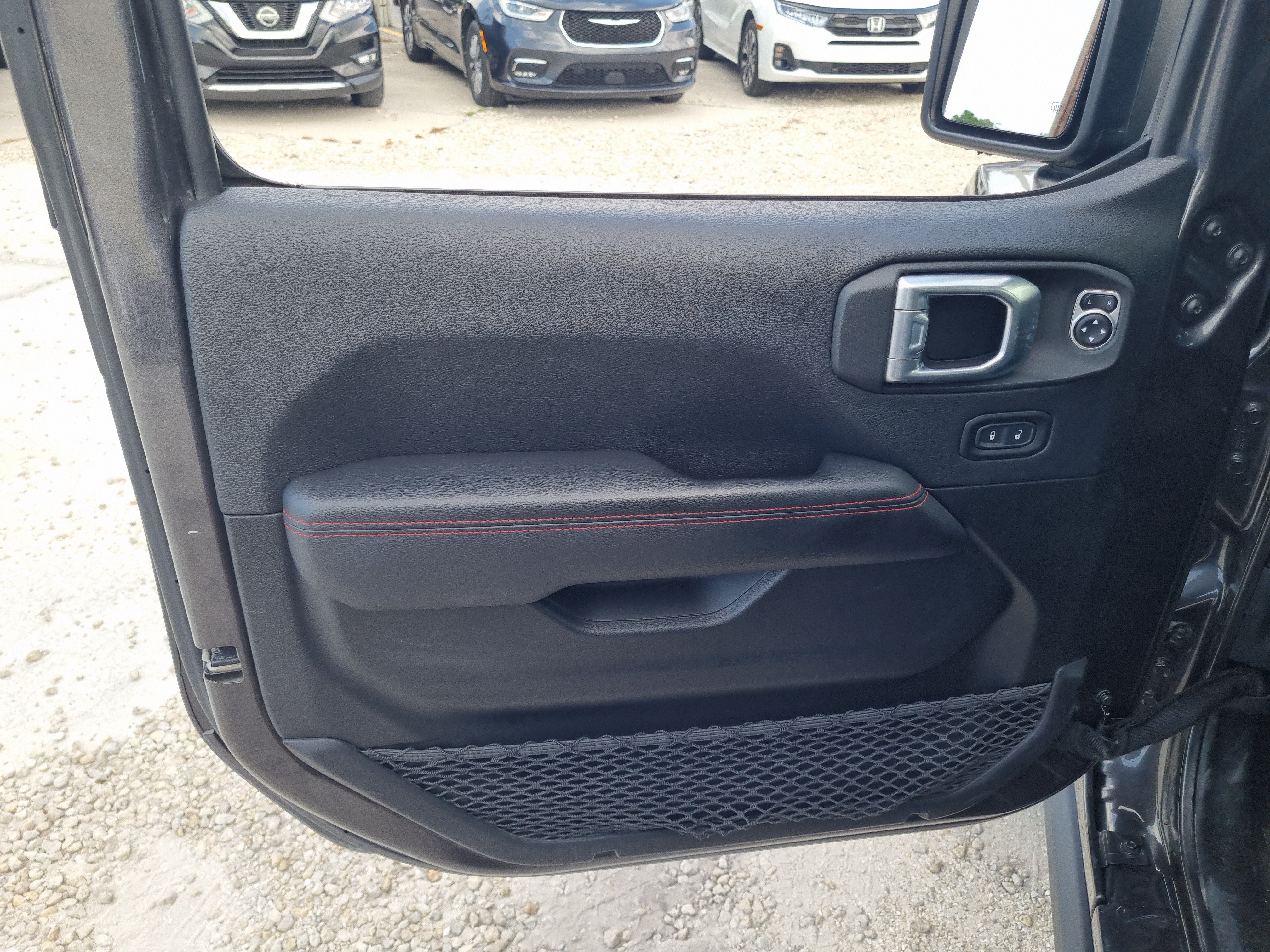 Used 2022 Jeep Gladiator Rubicon w/ LED Lighting Group AWD/4WD image 19