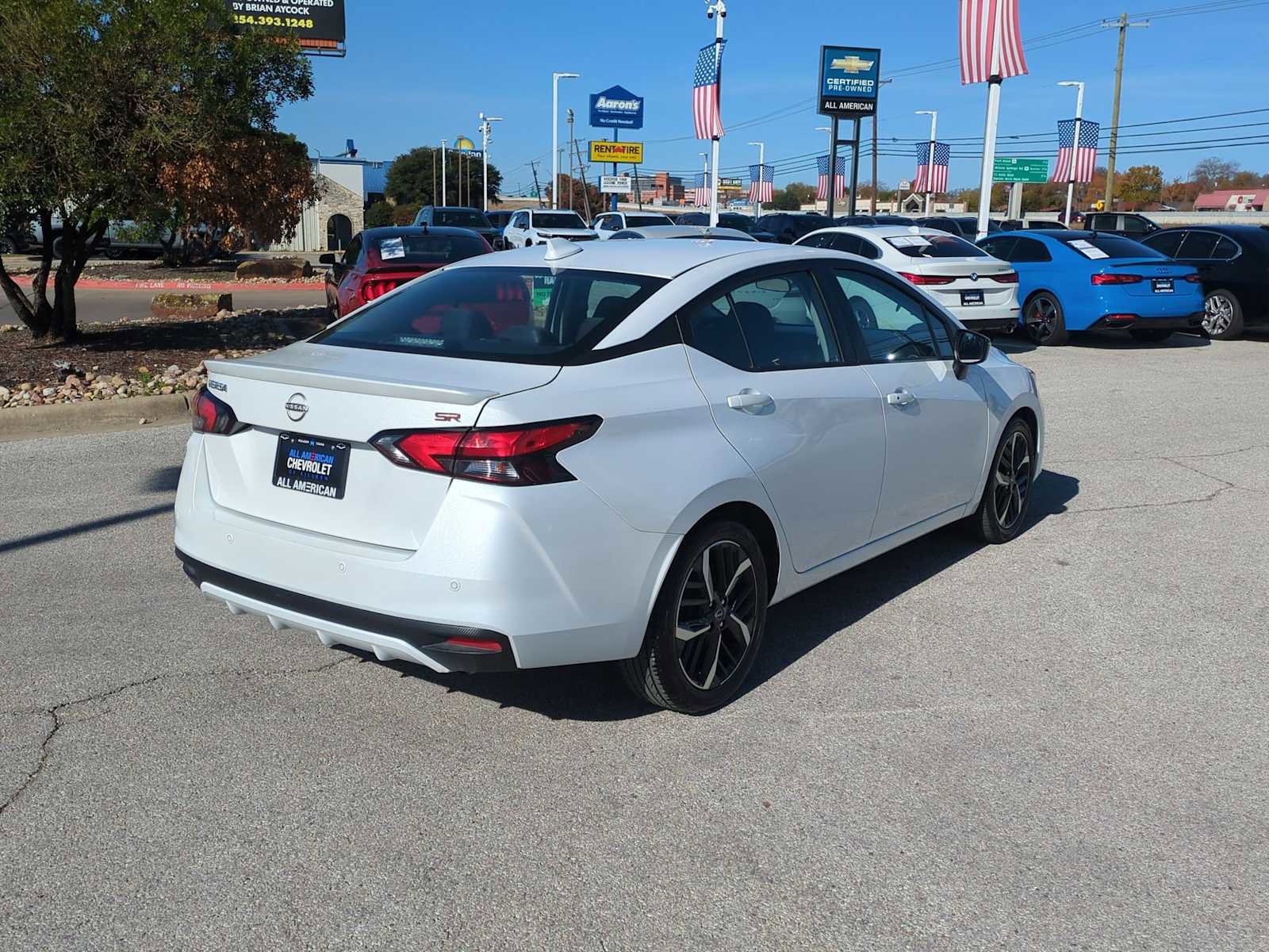 Used 2024 Nissan Versa SR image 8