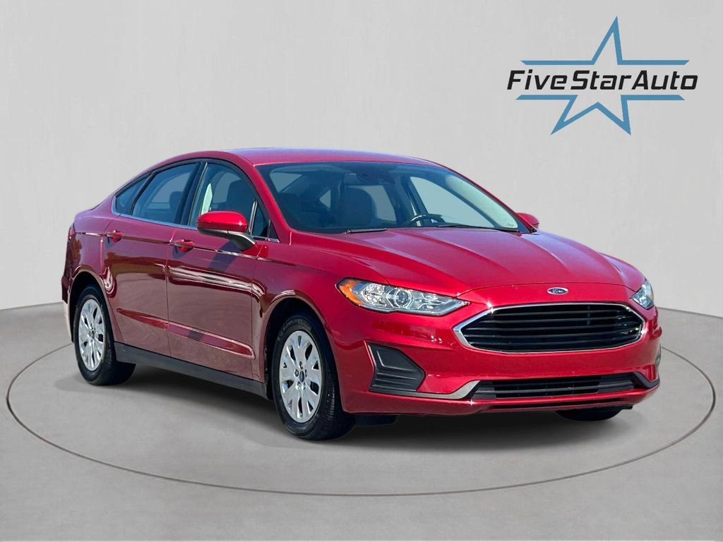 Used 2020 Ford Fusion S FWD image 1
