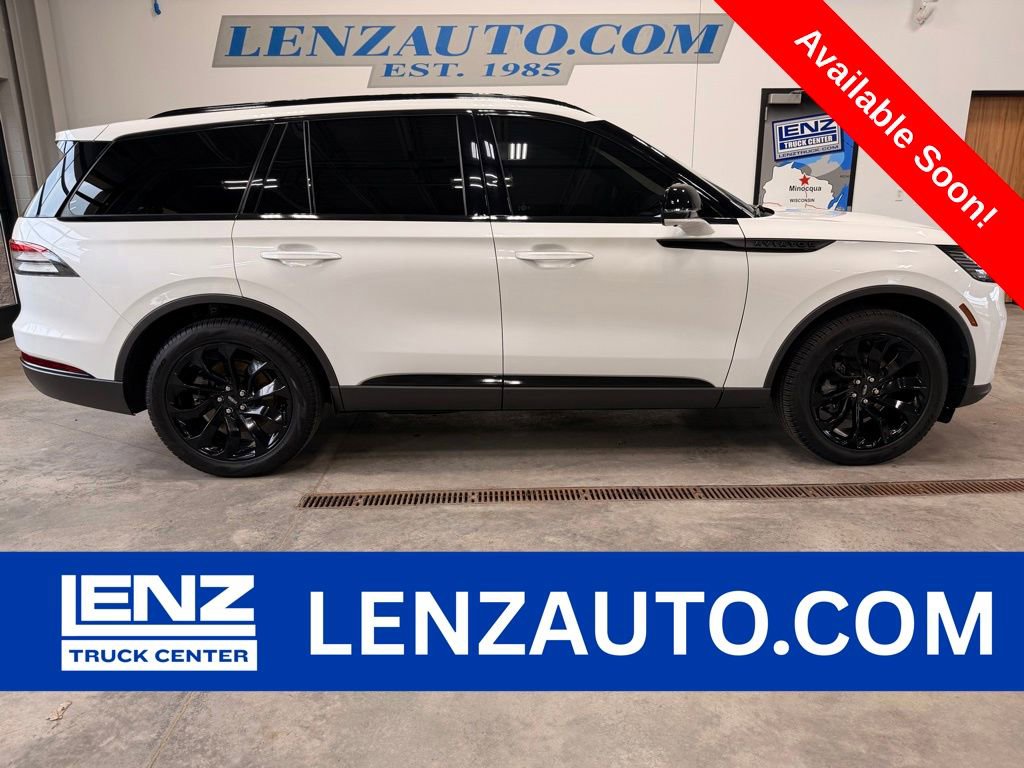 Used 2025 Lincoln Aviator Reserve w/ Luxury Package AWD/4WD image 1