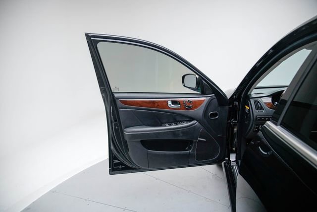 Used 2013 Hyundai Equus Signature image 22