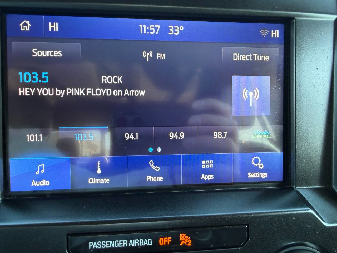 Used 2020 Ford F150 Lariat w/ Max Trailer Tow Package image 39