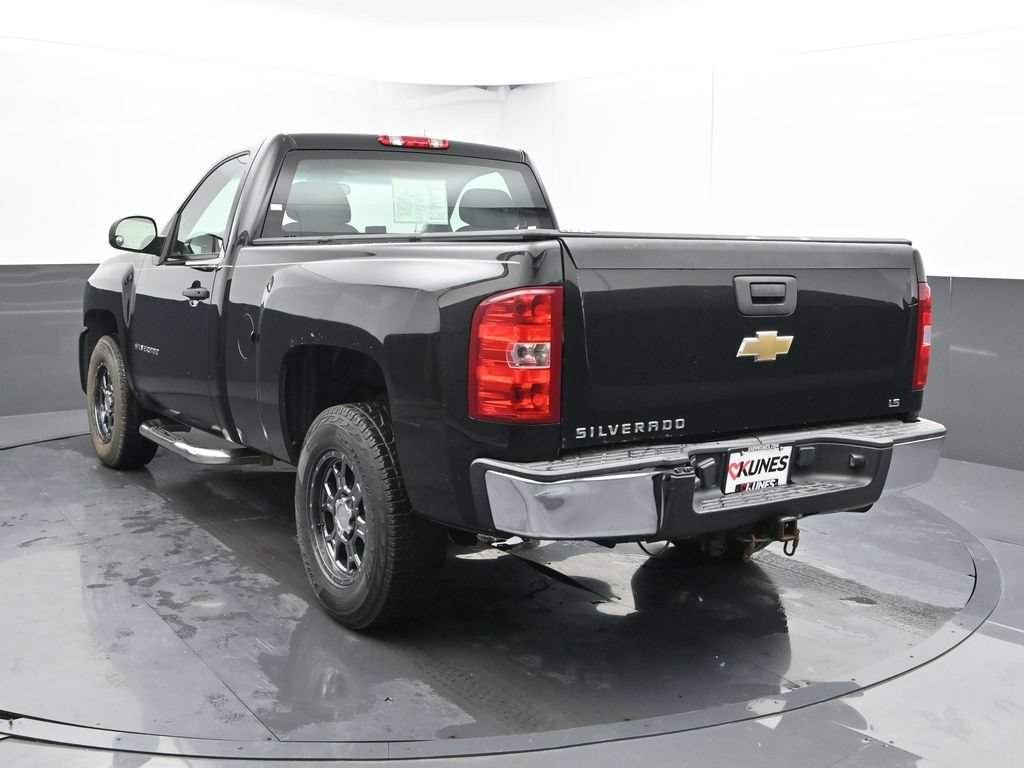 Used 2011 Chevrolet Silverado 1500 W/T w/ LS Package RWD image 10