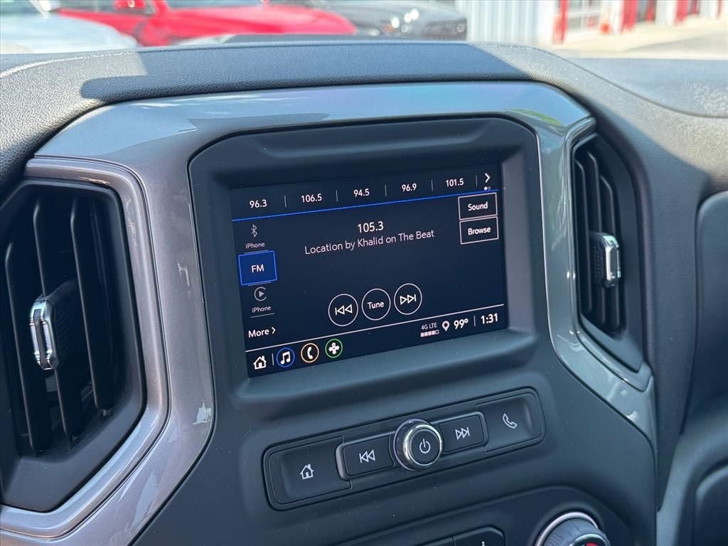 Used 2024 Chevrolet Silverado 1500 Custom Trail Boss w/ Turbomax Blackout Package AWD/4WD image 24