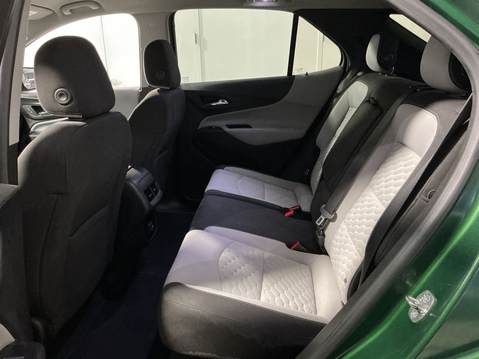 Used 2019 Chevrolet Equinox LS w/ LS Convenience Package image 31